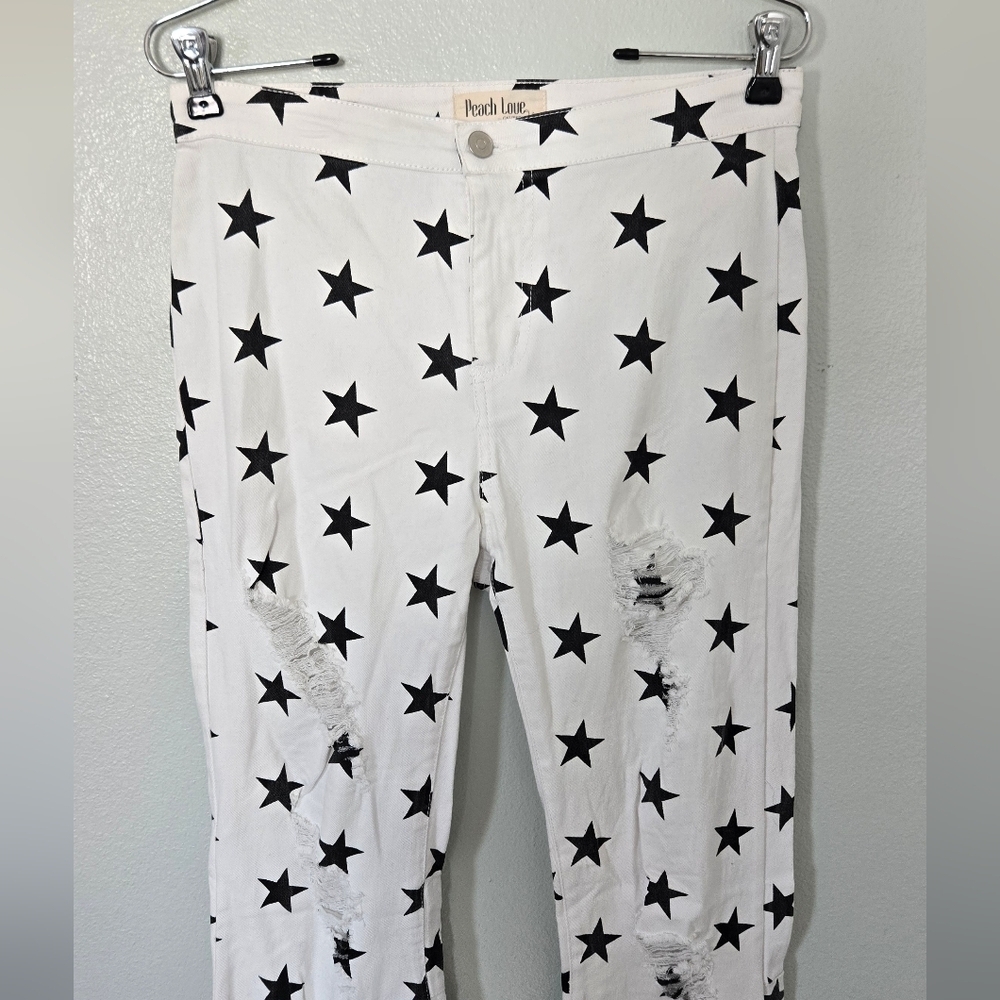 Peach Love | White Distressed Star Ultra Flare Jeans Size Medium
